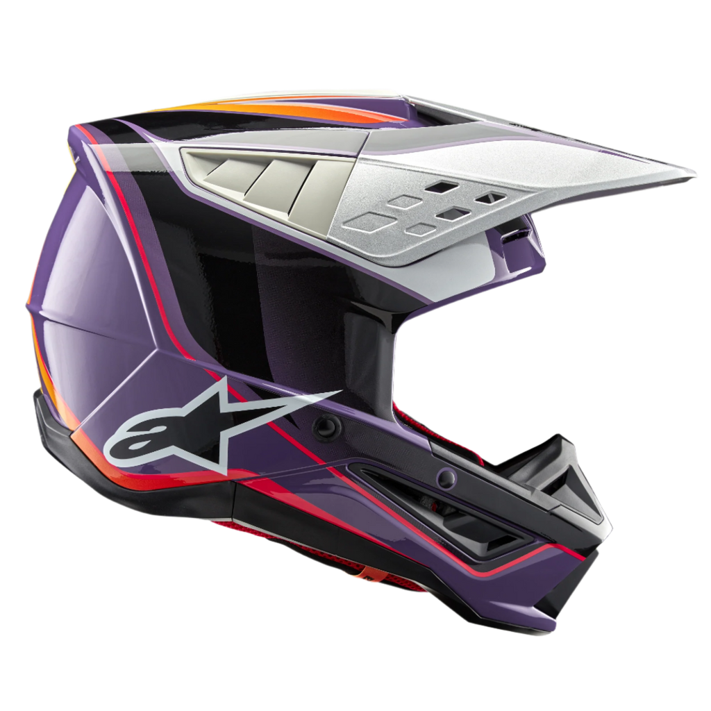 Casco Alpinestars S-M5 Sail ECE, casco da motocross, viola, nero e argento lucido, con vivaci grafiche arancioni e rosse, visiera argentata ventilata, calotta aerodinamica con logo a stella bianco, protezione professionale per gare fuoristrada