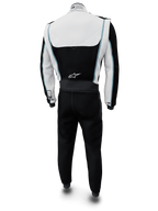 Alpinestars Tech Vision V3 Custom Suit, tuta da auto racing, bianco e nero con accenti azzurri, vista posteriore, con logo Alpinestars sulla parte bassa della schiena ed etichetta di certificazione FIA sul colletto, abbigliamento da corsa professionale ignifugo con costruzione in Nomex