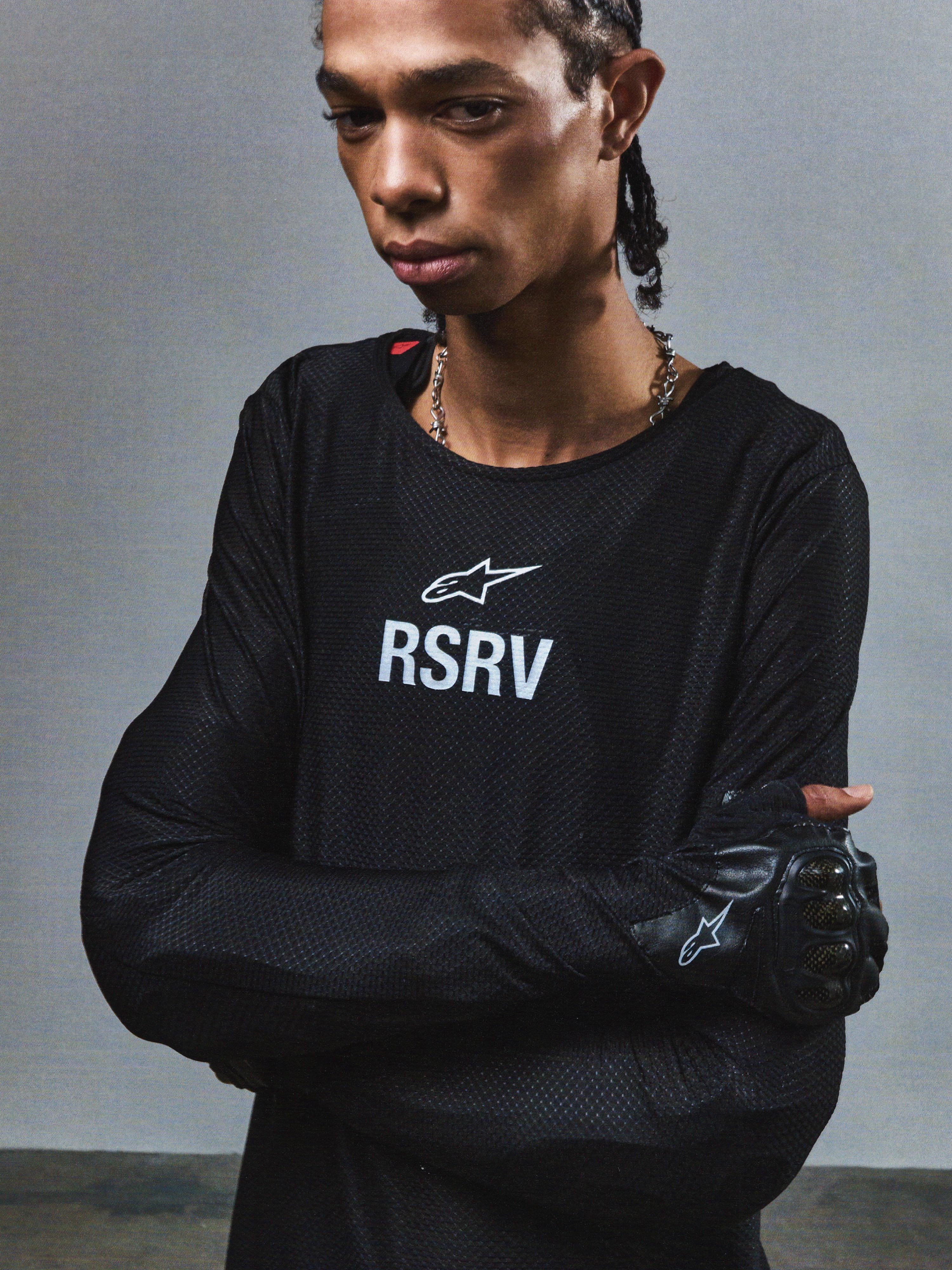 RSRV KNUCKLE LS TEE