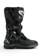 Alpinestars Stivali Corozal V2 Adventure Drystar®, stivale da moto adventure nero con protezioni tibia e caviglia, fibbie regolabili, protezione cambio testurizzata e suola all-terrain