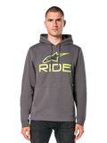 Alpinestars Ride Hoodie V 3, felpa con cappuccio grigio antracite con logo RIDE verde lime, dotata di tasca a marsupio anteriore e cappuccio con cordoncino, streetwear casual ispirato al motorsport