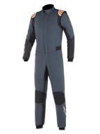 Alpinestars Hypertech Suit, tuta da corsa auto, grigio asfalto e nero con accenti arancione fluo, pannelli elasticizzati neri, spalline arancioni con marchio, logo a stella bianco sulla gamba, costruzione professionale ignifuga a due strati per prestazioni negli sport motoristici