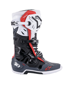 Stivali Alpinestars Tech 10 Supervented, stivali da motocross, nero, bianco, grigio medio e rosso, vista laterale con chiusure a fibbia multiple, pannelli ventilati e loghi Alpinestars rossi, design tecnico per calzature off-road