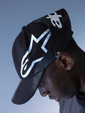 Alpinestars RSRV Resurgence Hat, cappellino nero con logo bianco, cappello streetwear unisex con visiera curva