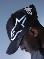 Alpinestars RSRV Resurgence Hat, cappellino nero con logo bianco, cappello streetwear unisex con visiera curva